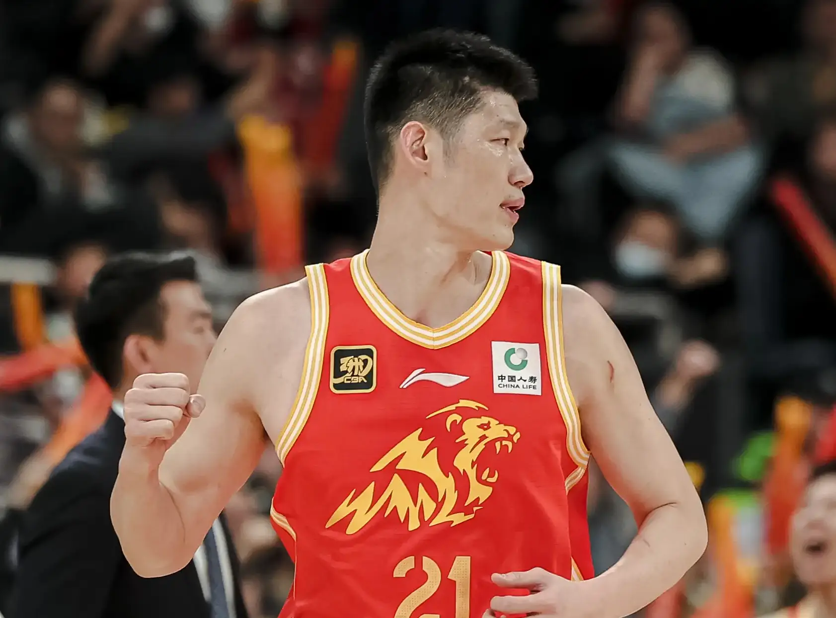 关于广东队翻盘湖人，赵继伟状态火热的信息