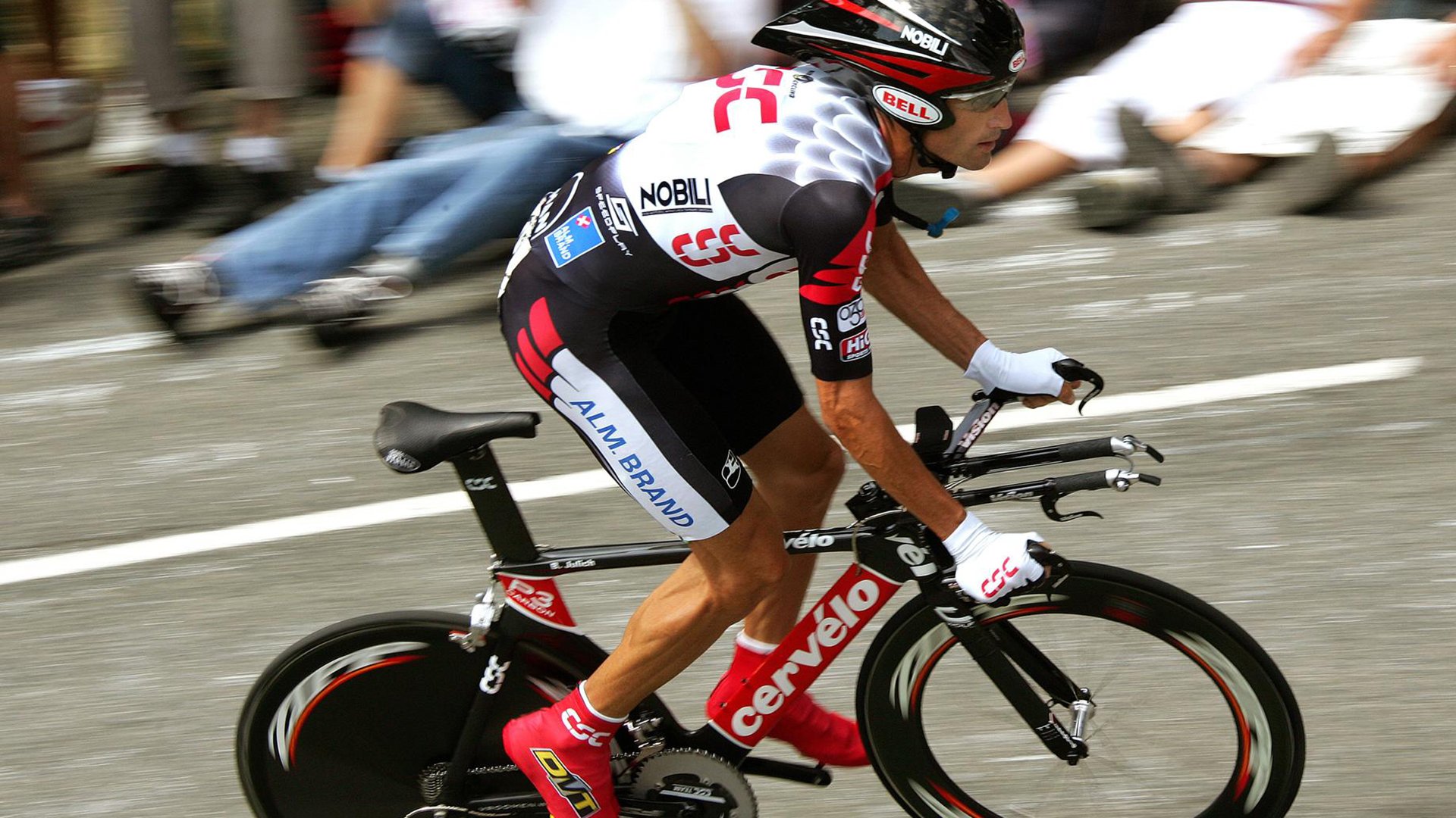 孤胆英雄的夜晚，当独行侠压哨绝杀遇上霍勒迪的欧冠封神