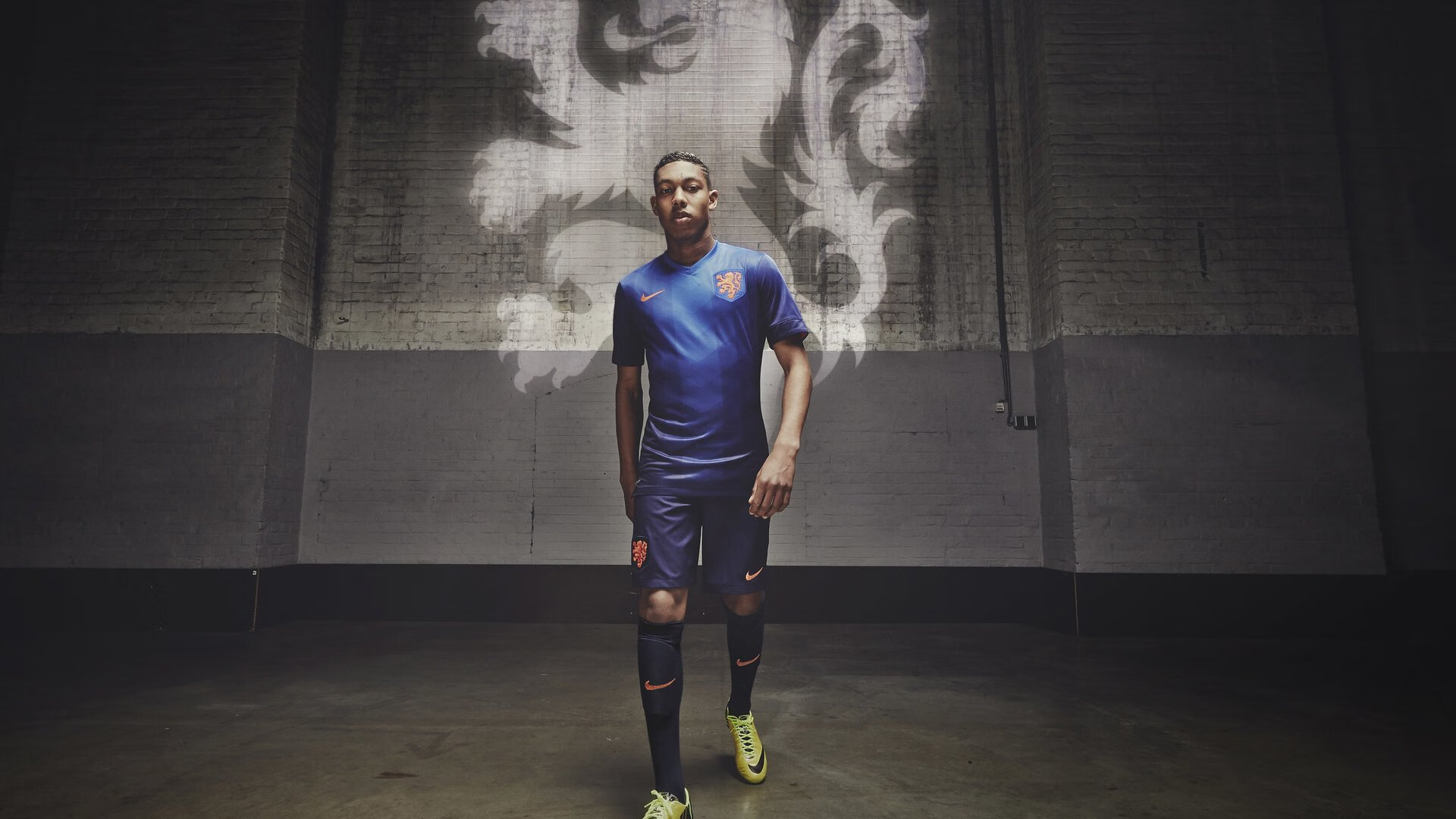 奥运周期关键战之夜，小贾伦冠军级表现点燃赛场