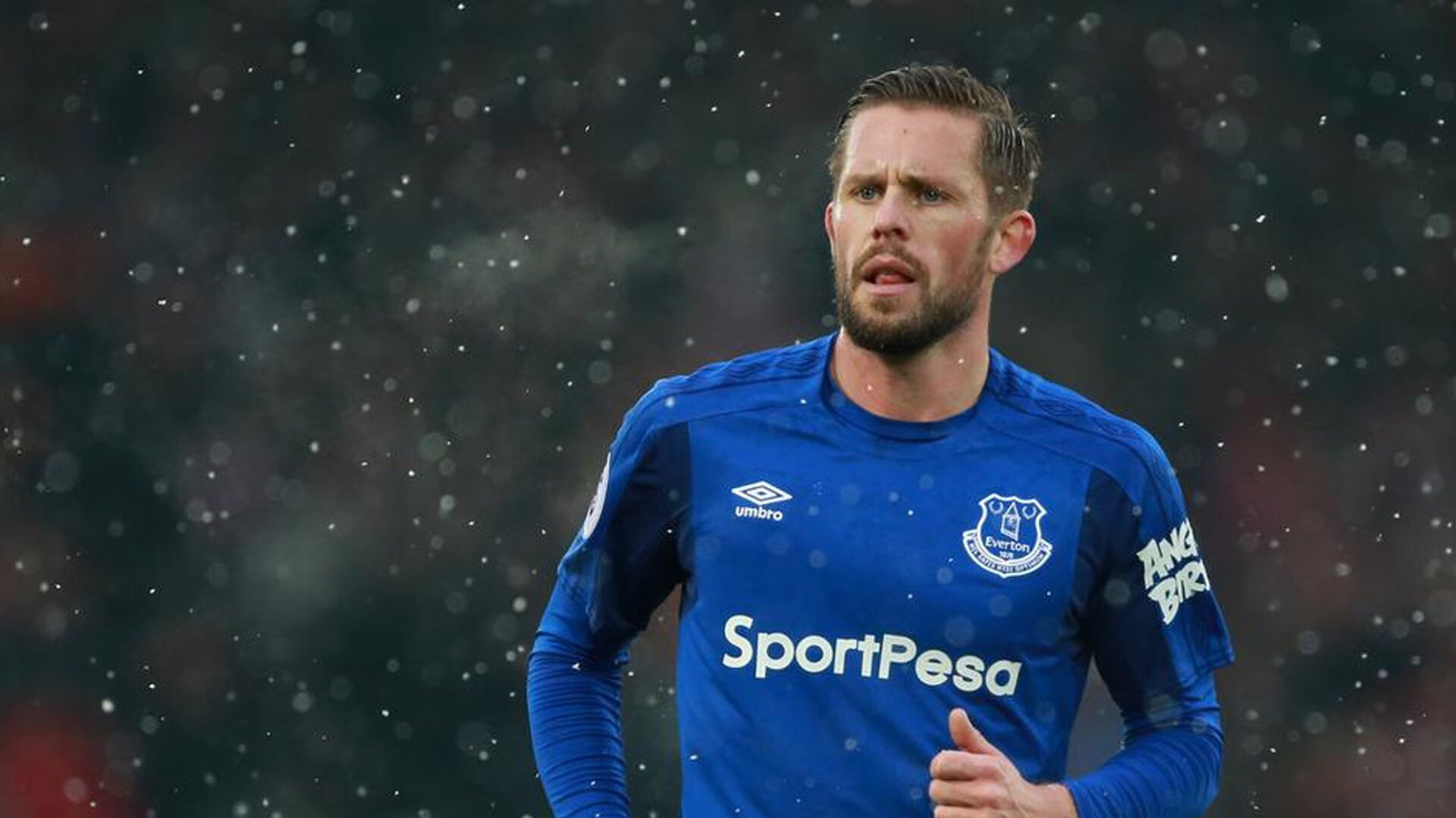 从阿拉巴里程碑到马赛制霸新西兰，足球版图的多元叙事